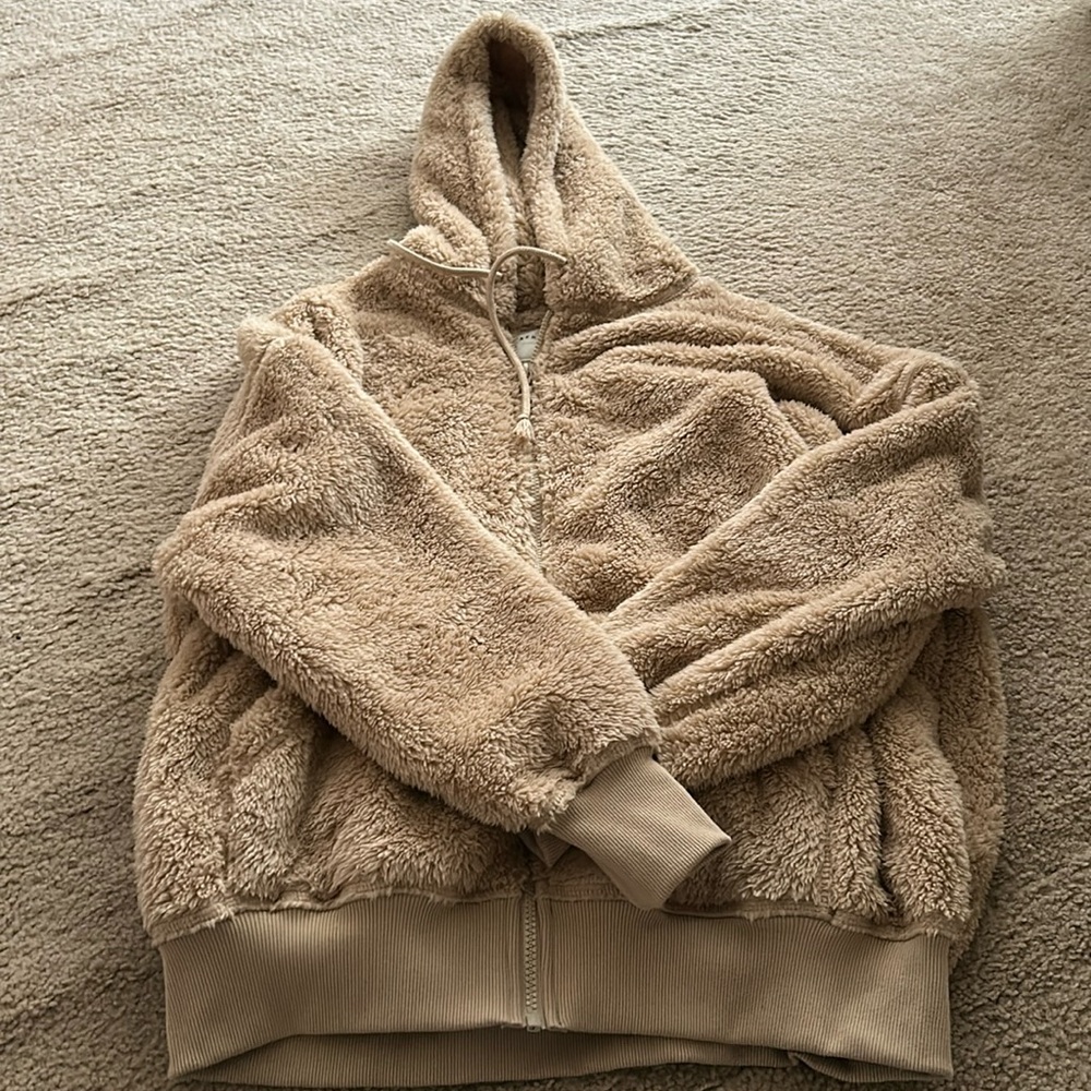 Sherpa zip up